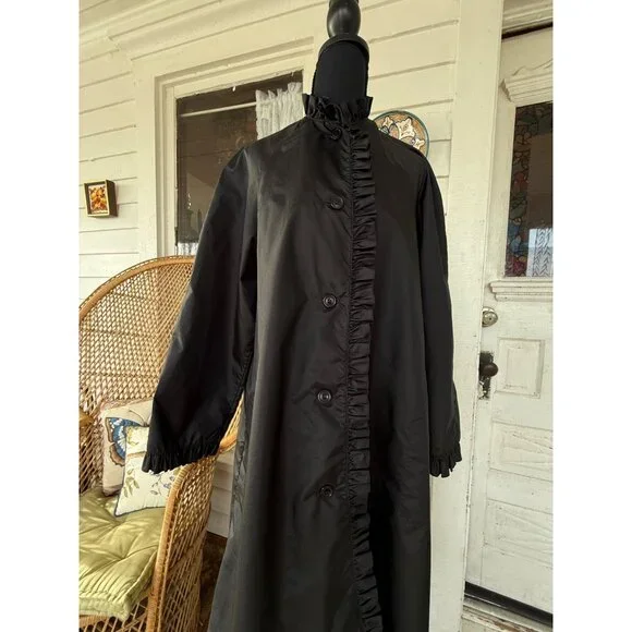 Vintage 70's The Totes Nylon Rain Coat Black Ruffled Collar Sleeves Gothic Size - Picture 12 of 16